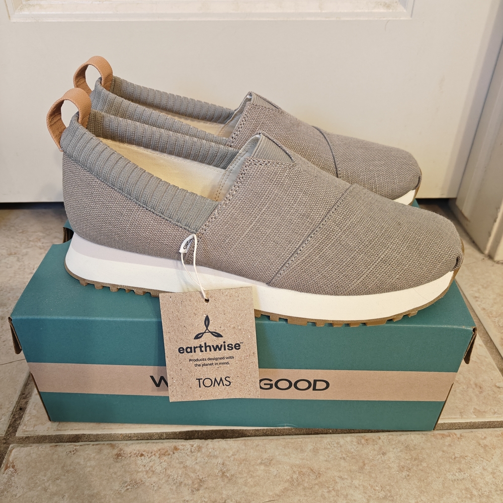 Gray Ribbed Knit Sneakers